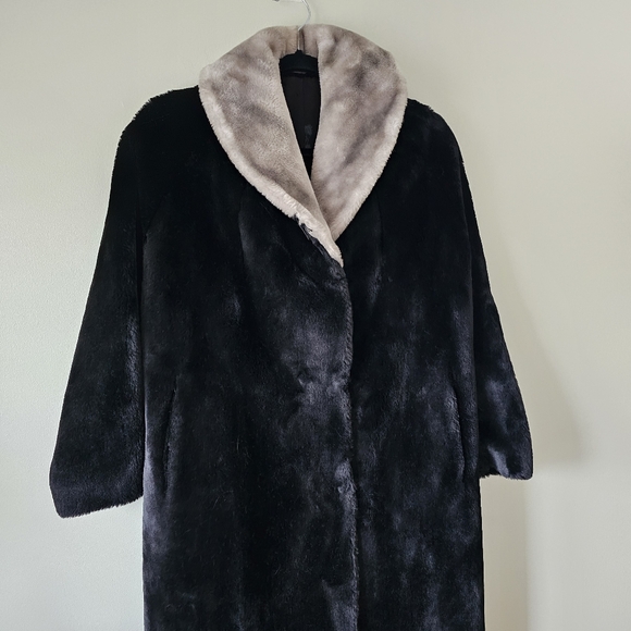 Vintage 1960's Princetons Ollegro Black Unstructured Long Faux Fur Coat - Picture 2 of 11